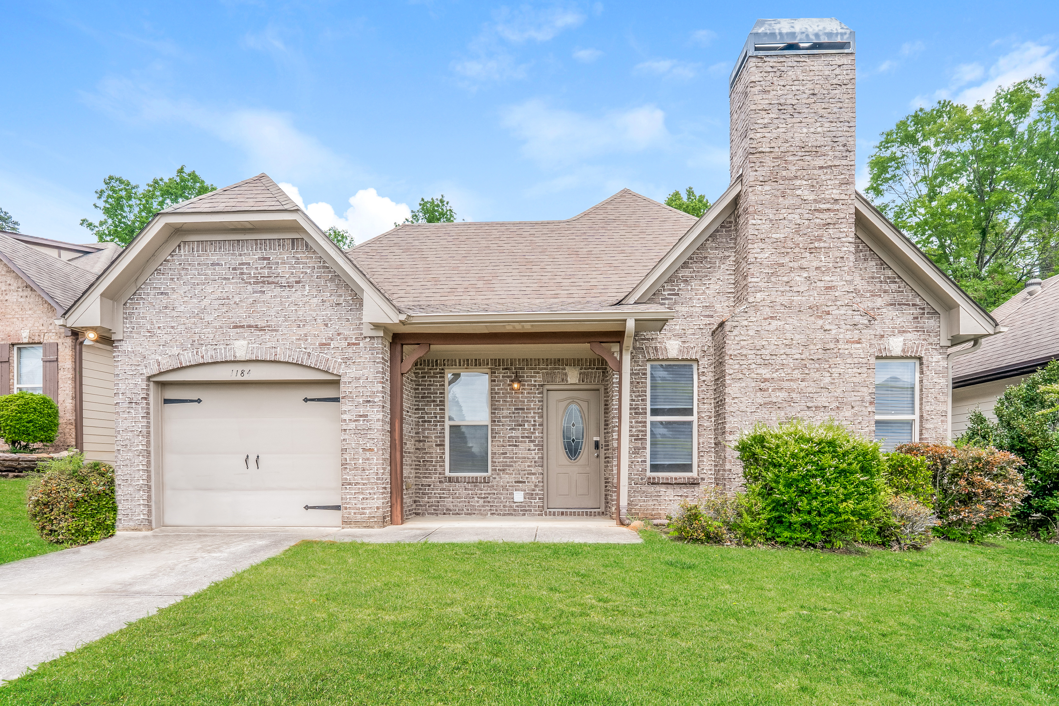 1184 Washington Dr Moody, AL 35004